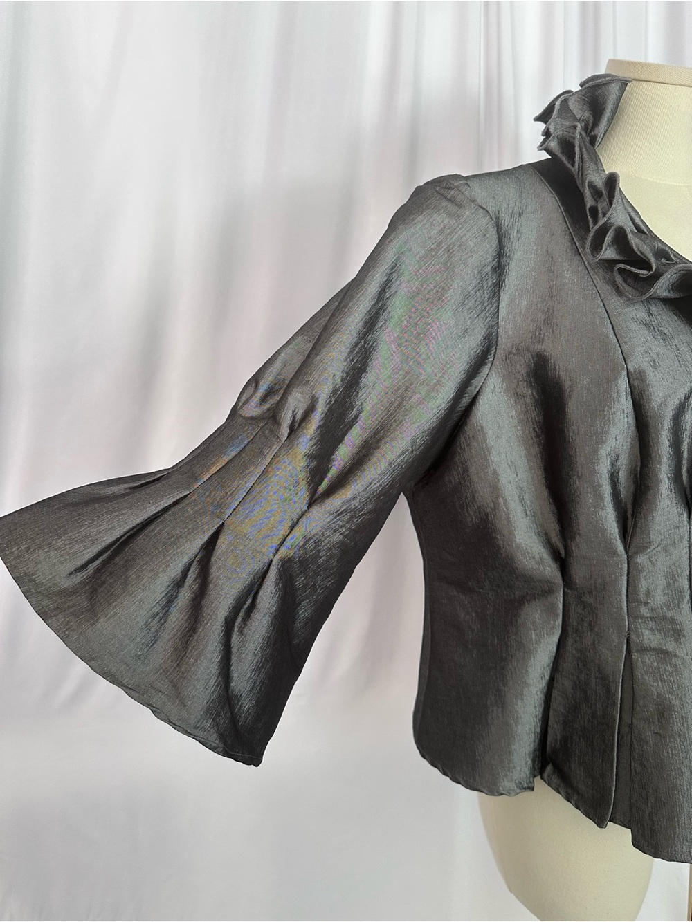 Nicolette Women’s Metallic Gray Ruffle Jacket Bell Sleeve Button Front (1415) - Picture 6 of 15
